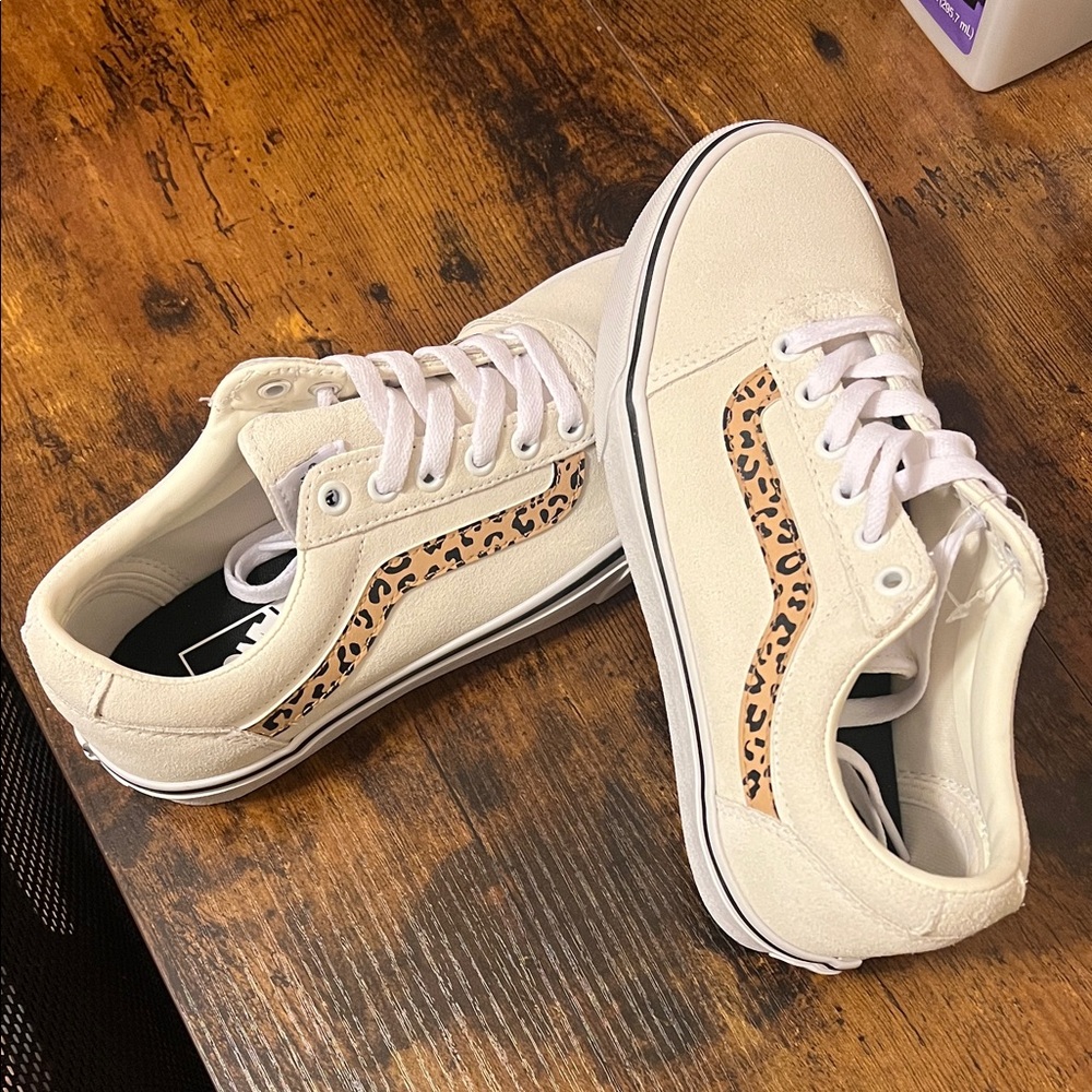 Vans Women's Cream and Leopard Sneakers